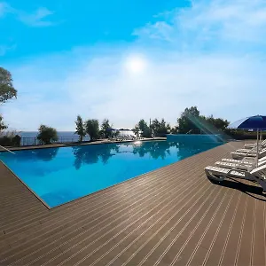 Il Pampaleone Glamping And Acireale